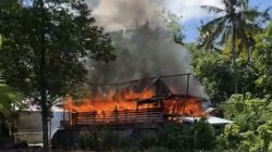 HMI Komisariat Arung Palakka Buka Donasi Untuk Korban Kebakaran di Desa Awolagading