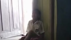 Tangis Histeris Bocah 12 Tahun Asal Sulteng yang Ingin Sekolah, Ayah Lumpuh dan Tak Punya Uang